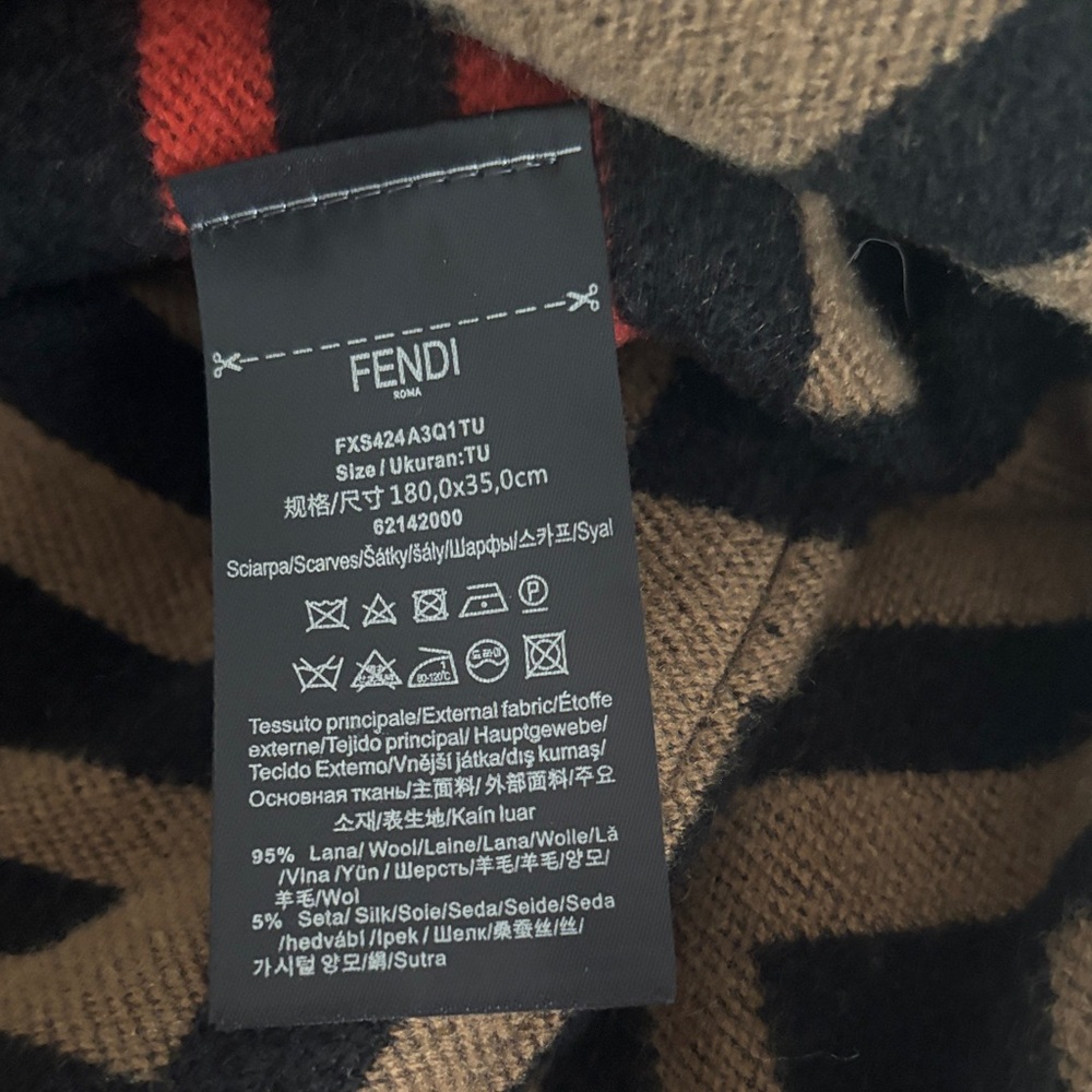 Fendi Tan and Black Logo Wrap - Picture 3 of 4